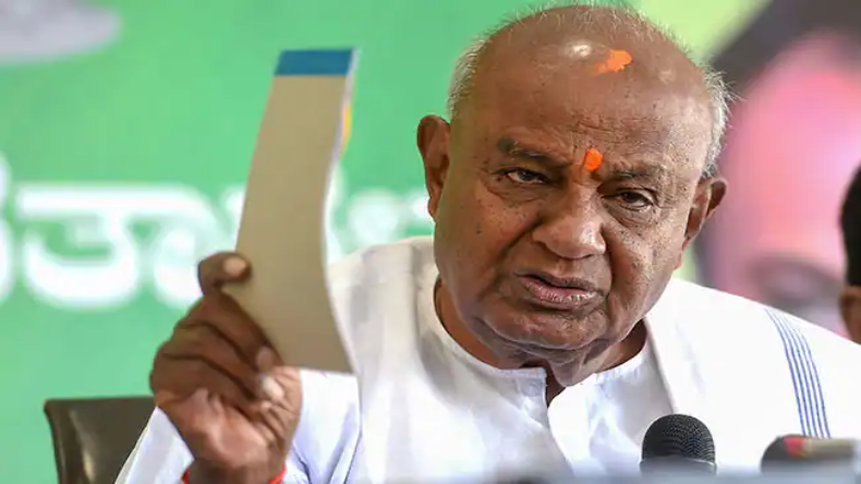 प्रज्वल रेवन्ना को पूर्व पीएम एचडी देवेगौड़ा की चेतावनी, कहा- मेरे धैर्य की और परीक्षा मत लो…