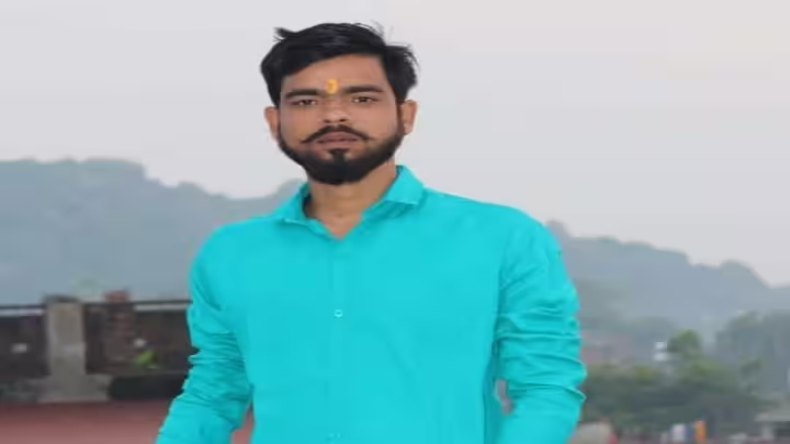 Atique Ahmed Murder Case : अतीक अहमद के शूटर लवलेश तिवारी का सोशल मीडिया हुआ एक्टिव, पोस्ट में लिखी ये बात