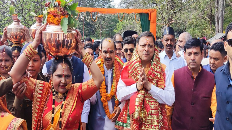 उत्तराखंड के जंगलों में आग का कोहराम, मुख्यमंत्री ने दिए ये निर्देश