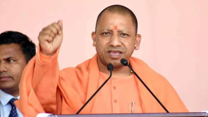 क्या राजा भैया, क्या… विधानसभा में CM योगी का पैर छूने के लिए विधायकों में मची होड़
