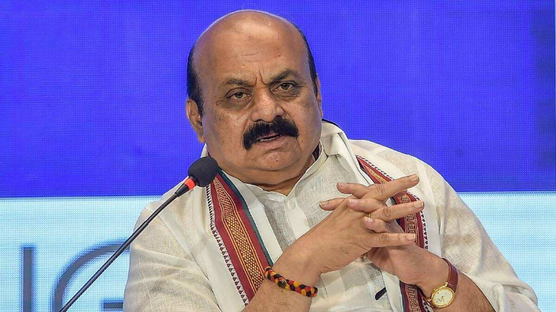 कर्नाटक: बीएस येदियुरप्पा के घर पर बीजेपी नेताओं की बैठक, सीएम बोम्मई भी है मौजूद