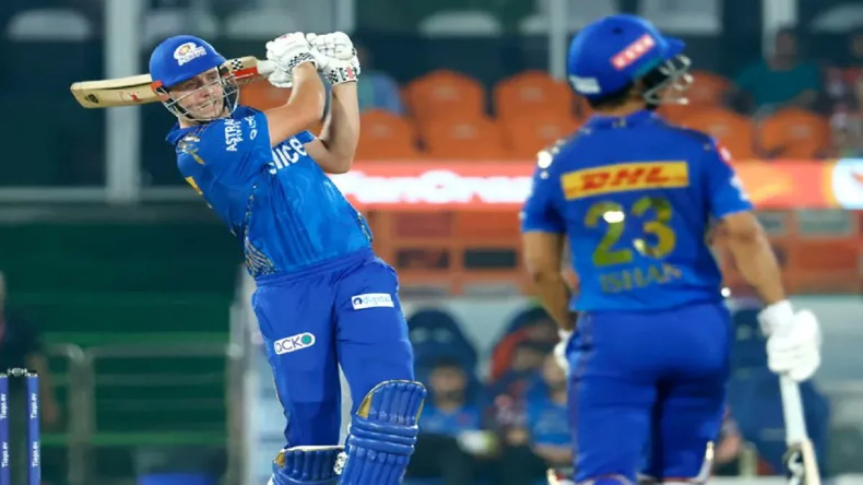 SRH Vs MI: मुंबई की हार के बाद रोहित ने लगाई हार्दिक की क्लास, वीडियो हुआ वायरल