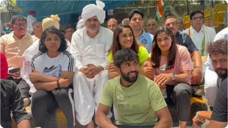 Wrestler Protest: पहलवानों को समर्थन करने जंतर-मंतर पहुंची कांग्रेस महासचिव प्रियंका गांधी