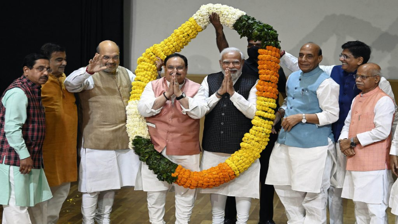 Karnataka Election : 17 फीसदी वोट के लिए बीजेपी और कांग्रेस ने लगाई जान