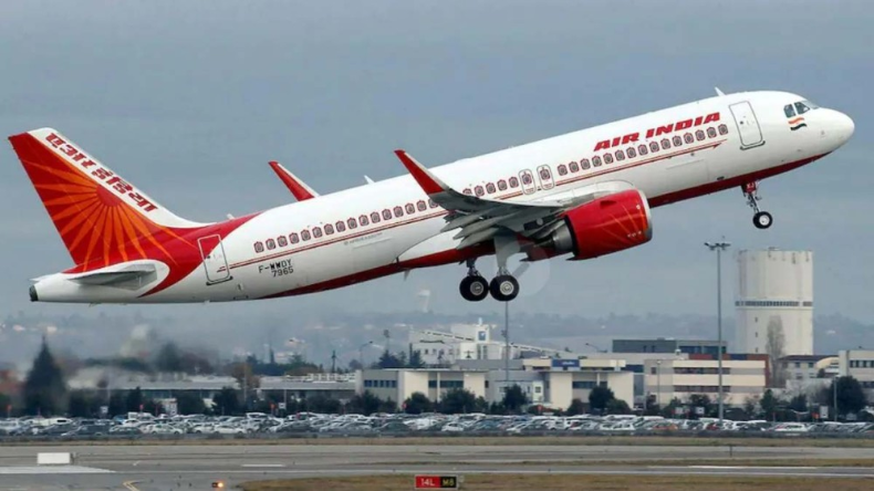 Air India: एयर इंडिया पर DGCA ने लगाया 10 लाख रुपये का जुर्माना, यात्रियों को नहीं दी ये सुविधाएं