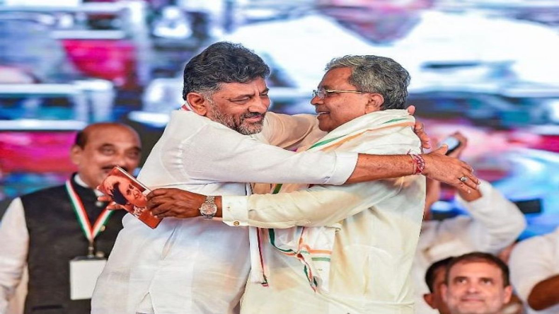 कांग्रेस नेता जगदीश शेट्टार ने हुबली-धारवाड़-मध्य से भरा पर्चा, BJP प्रत्याशी महेश तेंगिंकाई से होगा मुकाबला