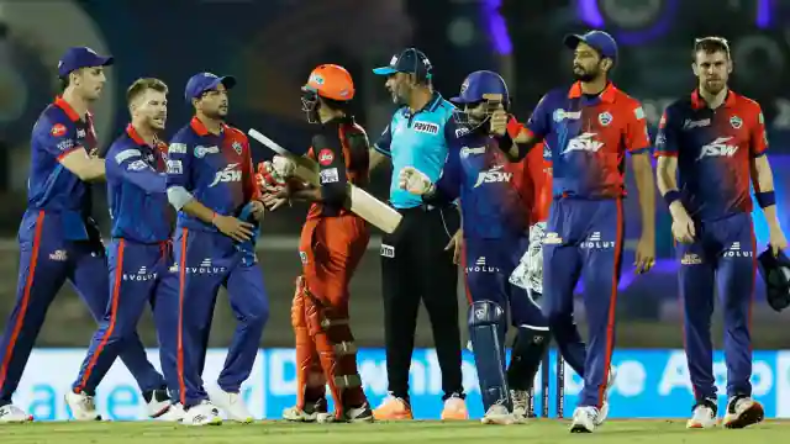 IPL 2024 से पहले डेविड वॉर्नर चोटिल, दिल्ली कैपिटल्स की बढ़ीं मुश्किलें