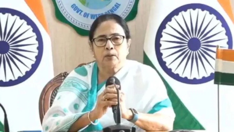 Seema-Sachin Karva Chauth: सीमा ने रखा सचिन के लिए करवा चौथ का व्रत, लाल साड़ी में दुल्हन जैसी सजीं