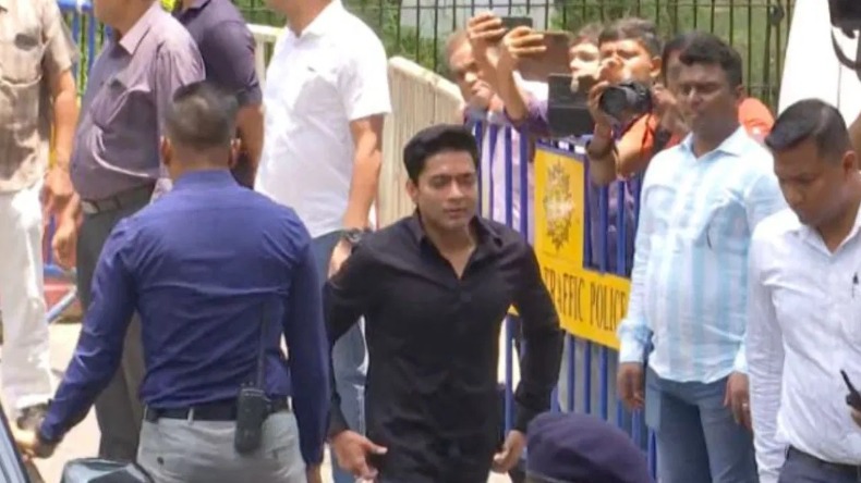 बाल-बाल बचीं CM ममता, आंधी-बारिश ने हेलकॉप्टर को घेरा…करवाई गई इमरजेंसी लैंडिंग