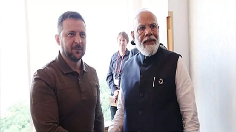 ZHZB:अपनी फिल्म की रिलीज से पहले सारा पहुंचीं अजमेर शरीफ, धागा बांधकर मांगी दुआ