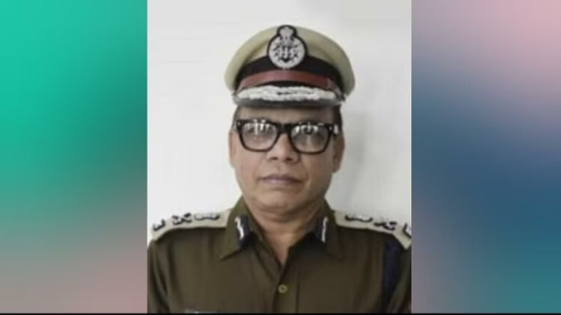UP: गरीबों को माफिया अतीक की जमीनों पर बने फ़्लैट सौपेंगे CM योगी