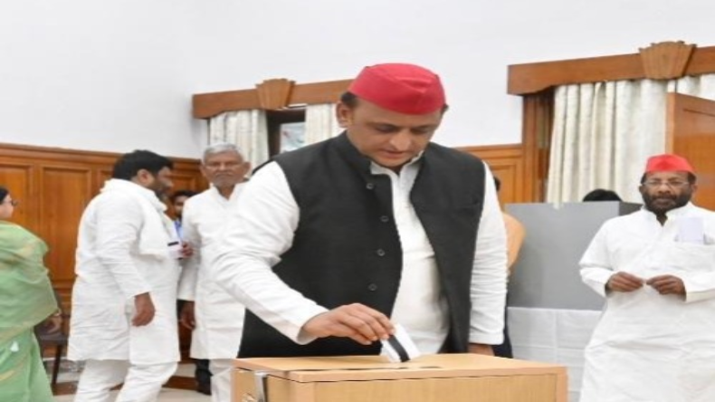 Karnataka: दावणगेरे से बीजेपी उम्मीदवार पर कांग्रेस नेता का विवादित बयान, जानें मामला