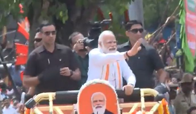 द केरल स्टोरी को लेकर ओवैसी का तंज, PM मोदी को बताया बहुत बड़ा एक्टर