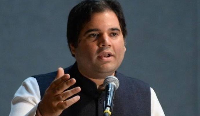 UP Nikay Chunav: अखिलेश यादव ने बीजेपी पर बोला हमला, डबल इंजन की सरकार आपस में टकरा रही