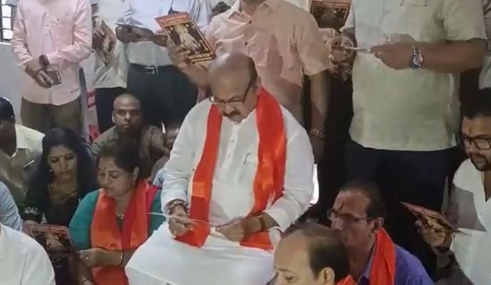 कर्नाटक के इस बड़े भाजपा नेता ने की पार्टी से बगावत, येदियुरप्पा के बेटे के खिलाफ चुनाव लड़ने का ऐलान