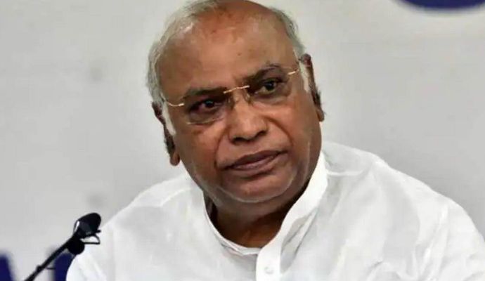2024 Loksabha: कांग्रेस अध्यक्ष खड़गे 4 राज्यों के नेताओं से करेंगे मुलाकात, राहुल गांधी भी रहेंगे मौजूद