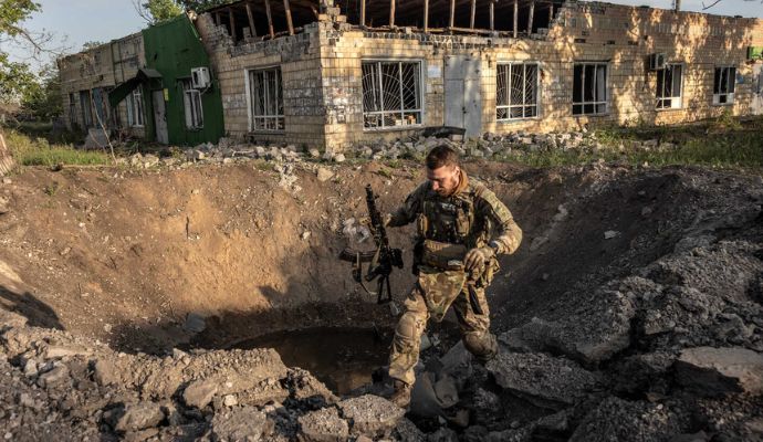 Russia Ukraine War: रूसी सेना का बखमुत शहर पर कब्जे का दावा, जानिए यूक्रेन ने क्या कहा
