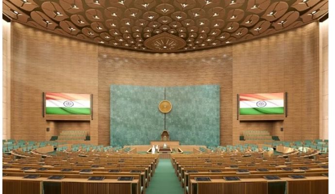 अनुराग ठाकुर मोदी कैबिनेट से बाहर, संगठन में मिल सकता है अहम रोल