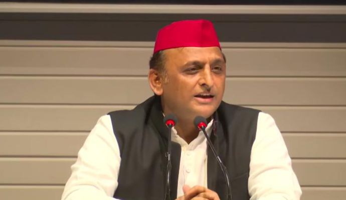 पीएम लोकतंत्र की बात करते हैं, देश में तो लोकतंत्र की हत्या हो गई है- संजय राउत