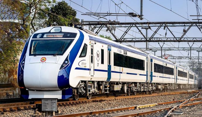 Khabar Jara Hat ke: ये रेलवे स्टेशनो के नाम सुन कर आपकी हंसी छूट जाएगी