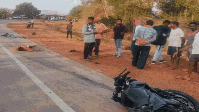 Chhattisgarh: 50 फुट गहरी खाई में ऑटोरिक्शा गिरने से चार की मौत