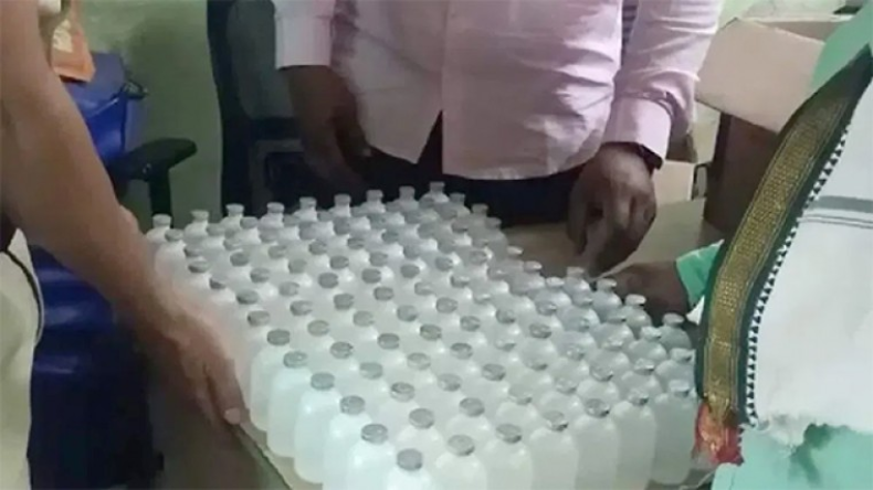 सर्दियों में अच्छी हेल्थ के लिए दूध के साथ मिलाकर पिएं ये चीजें, मिलेंगे एक नहीं कई फायदे