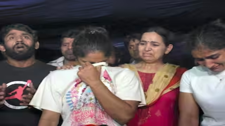 धरना दे रहे पहलवानों का स्मृति ईरानी समेत भाजपा की महिला सांसदों को खुला पत्र, जानें क्या है मांग