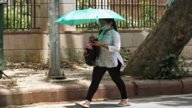 Weather Update Today: दिल्ली में बढ़ने वाली है ठंड! यूपी-पंजाब समेत इन राज्यों में होगी बारिश; जानें देशभर का मौसम अपडेट