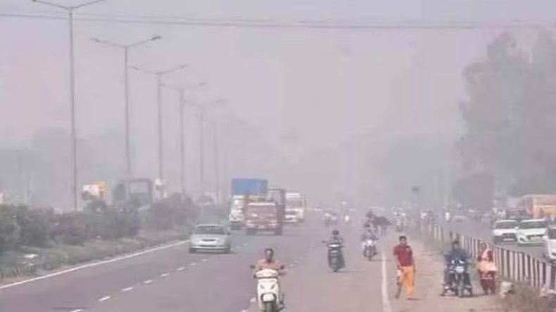 Delhi Weather: जून में फरवरी का अहसास! जानें मौसम का मिज़ाज़
