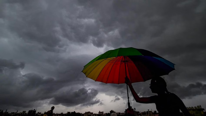 Weather : दिल्ली-एनसीआर में बारिश ने दी गर्मी से राहत, आज ओले पड़ेंगे, जानें मौसम का हाल