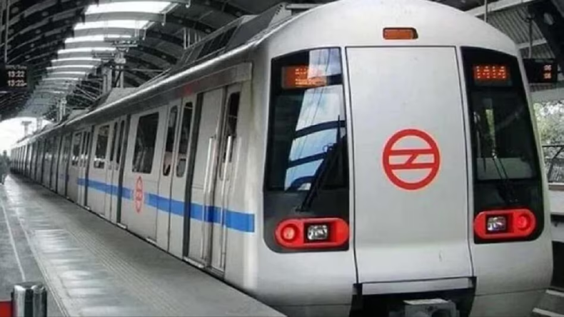 दिल्ली मेट्रो सुपरवाइजर ने पत्नी और बेटी को मारकर लगाई फांसी, गूगल पर सर्च किया मरने का तरीका