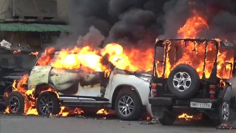 Manipur Violence: नहीं थमी मणिपुर हिंसा, BJP विधायक के ऑफिस को बनाया निशाना