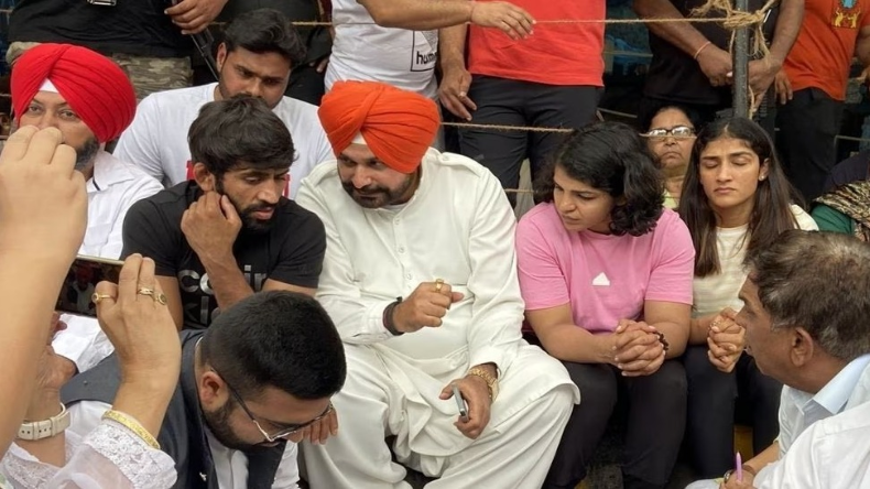 टुकड़े-टुकड़े गैंग और शाहीन बाग जैसी ताकतें जंतर-मंतर पर दिखाई दे रही – बृजभूषण शरण