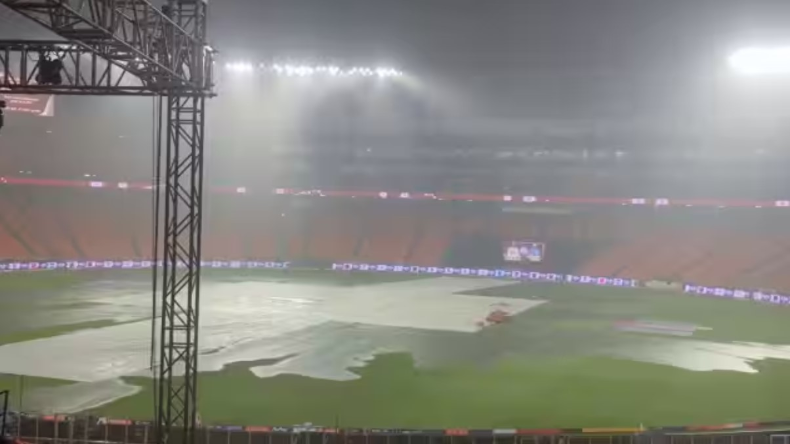 GT vs KKR: बारिश के कारण रद्द हुआ मैच, लेकिन वापस मिलेगा टिकट का रिफंड