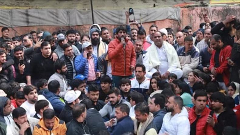 बाहुबली भाजपा नेता बृजभूषण शरण सिंह भी बोले संगठन सरकार से ऊपर लेकिन…