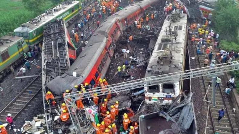 Balasore Train Accident: लापरवाही के चलते हुई दुर्घटना , तेजस्वी यादव का ट्रेन हादसे पर आया बयान