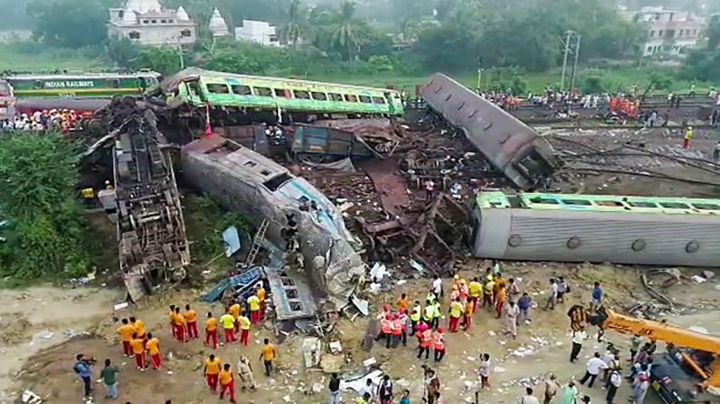 UP: Vande Bharat Express की चपेट में आने से युवक की मौत, टूंडला के पास हुआ हादसा