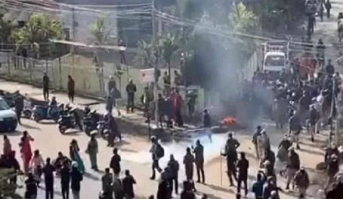 Manipur violence : निर्वस्त्र महिलाओं के वायरल वीडियो पर स्मृति ईरानी बोली- घटना अमानवीय