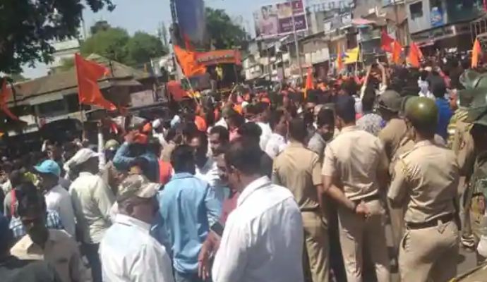 कुछ ज़िलों में औरंगज़ेब की औलादें पैदा हुई हैं… कोल्हापुर मामले पर फडणवीस का बयान