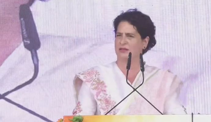 MP Elections 2023: ग्वालियर पहुंची प्रियंका गांधी ने सिंधिया पर कसा तंज, कहा- मैं चाहू तो….
