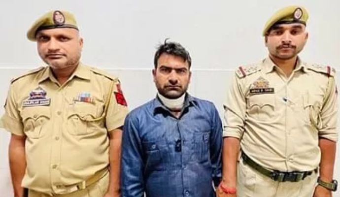 UP Madarsa Board: योगी सरकार ने खत्म की यूपी के सभी मदरसों की मान्यता, जानें अब इनमें पढ़ने वाले छात्रों का क्या होगा?