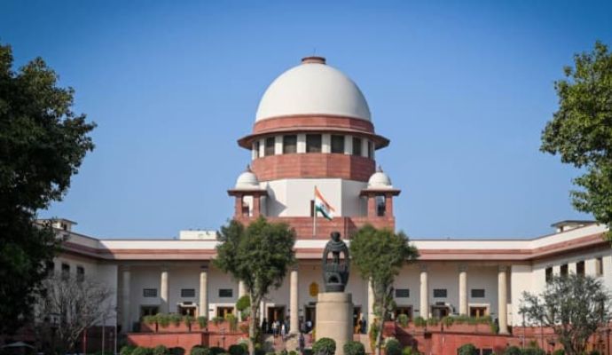 West bengal: राज्य चुनाव आयोग को हाईकोर्ट का नोटिस, केंद्रीय सुरक्षाबलों को तैनाती से जुड़ा मामला