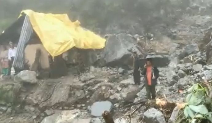 Kedarnath Cloud Burst: 17 की मौत, SDRF-NDRF का बचाव अभियान जारी