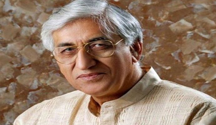 छत्तीसगढ़: जन्मदिन मानाने के लिए छात्राओं ने तोड़े सारे नियम, क्लासरूम में करने लगे दारू पार्टी