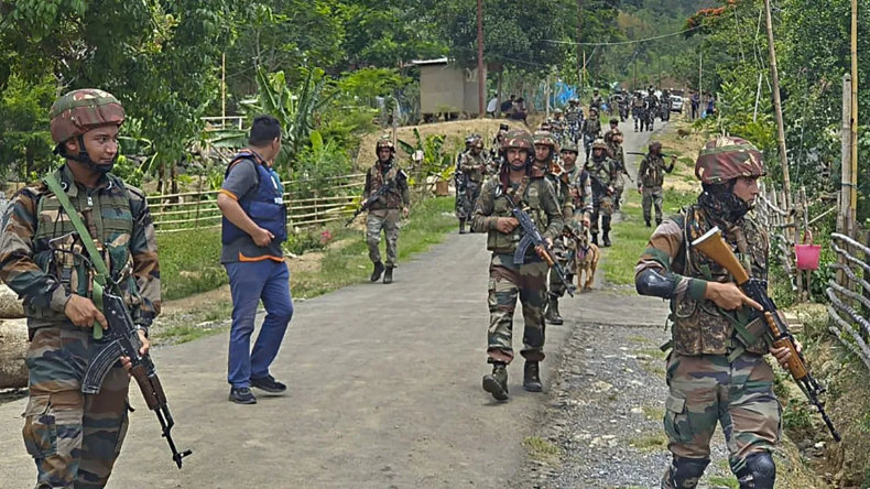 Manipur Violence: अक्षय कुमार से लेकर रिचा चड्ढा तक, मणिपुर में हुई हैवानियत पर सेलेब्स का फूटा गुस्सा