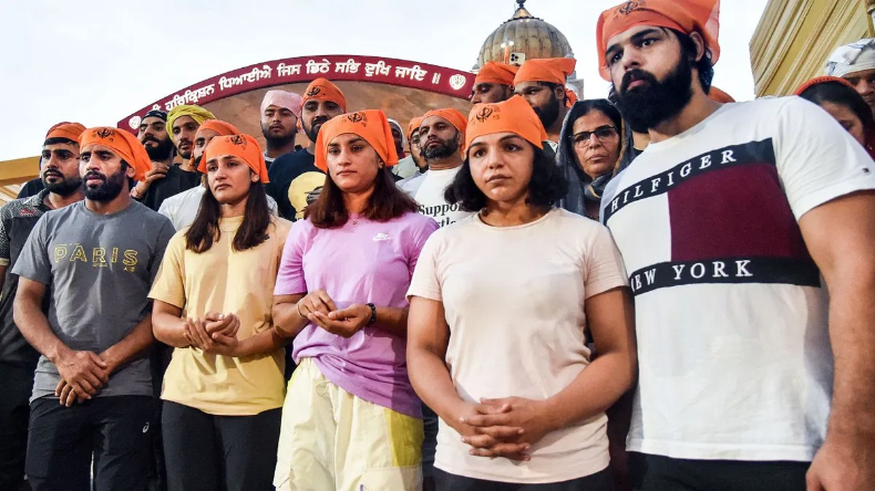 Wrestler Protest: अनुराग ठाकुर के आवास पहुंचे बजरंग पूनिया