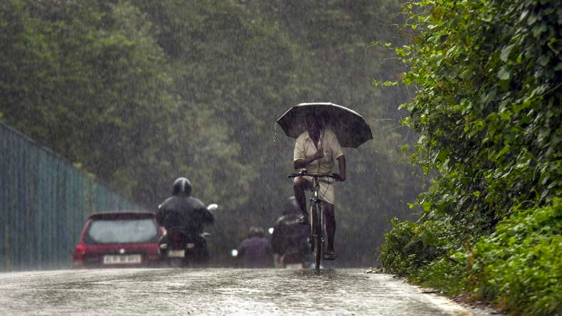 दिल्ली: यमुना डेंजर मार्क के पार! UP-राजस्थान में भारी बारिश का अलर्ट, जानें मौसम का हाल