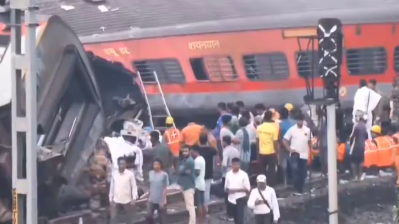 ओडिशा के बालासोर में फिर हादसा, मालगाड़ी के डिब्बे में लगी आग