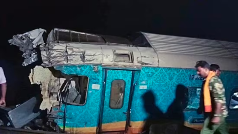 Pokaran News: रेलवे ट्रैक पर दो सिक्योरिटी गार्ड के शव मिलने से मचा हड़कंप, रेलवे कर्मचारी ने दी जानकारी