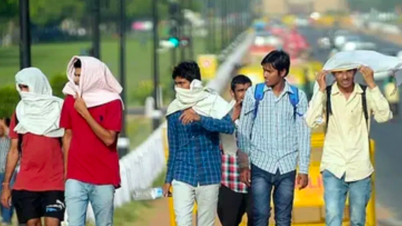 Weather Update: गुजरात-असम में बाढ़, दिल्ली सहित इन राज्यों में इस सप्ताह जमकर होगी बरसात